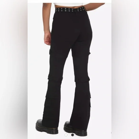 Hot Topic Black grommet belt straight leg black pants new without tags - Picture 2 of 4